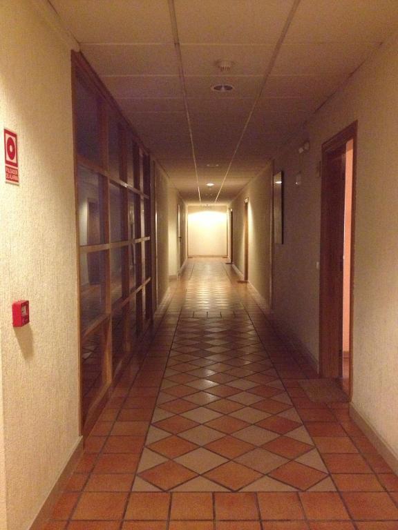 Apartamentos Turisticos Puerta De Леон Экстерьер фото